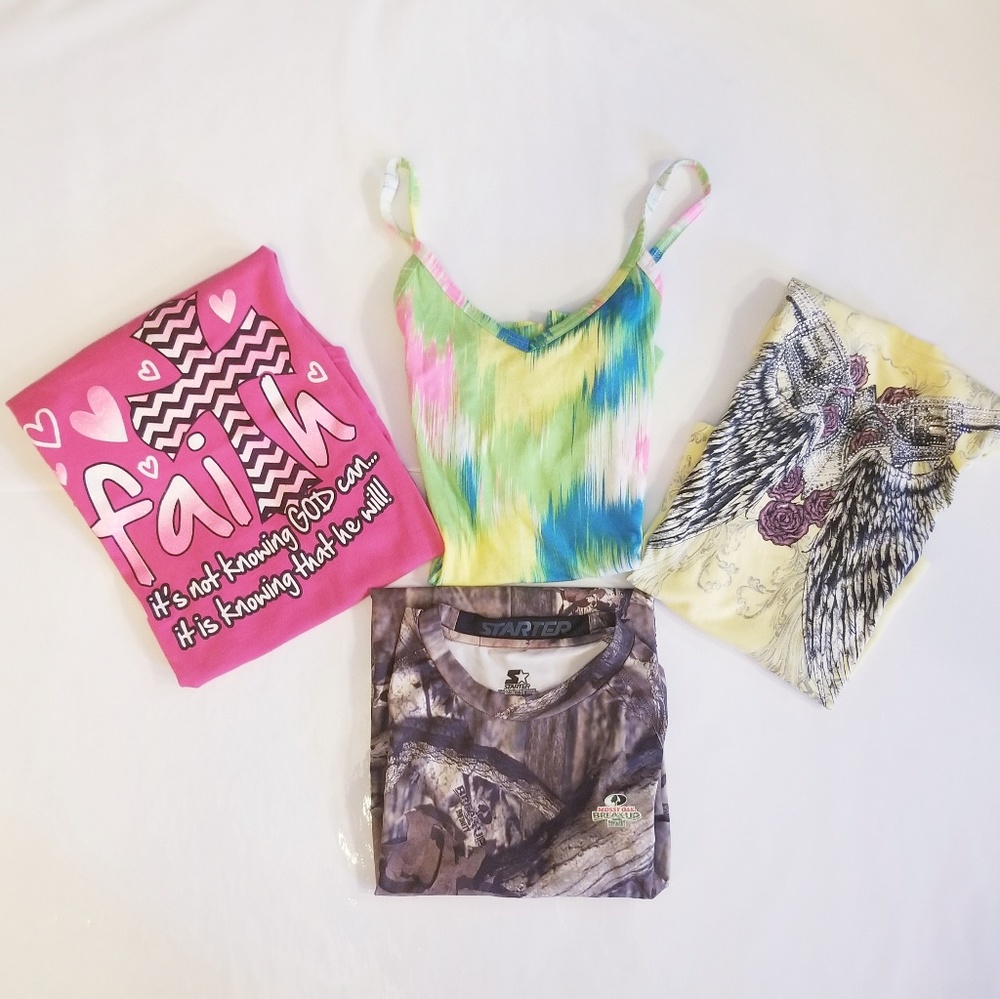 🔥 4 for $20 Women's Small Shortsleeve Shirts